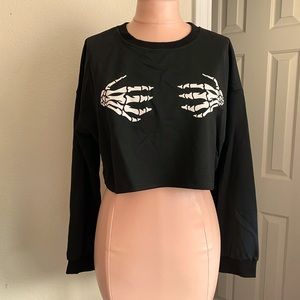 Skeleton hands long sleeves tee✨🖤🕷☠️